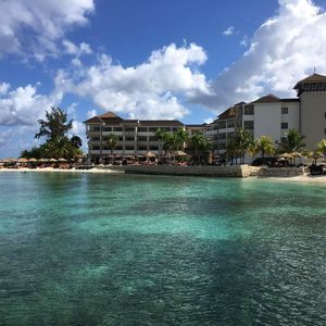 Meet your Posher, Kevin